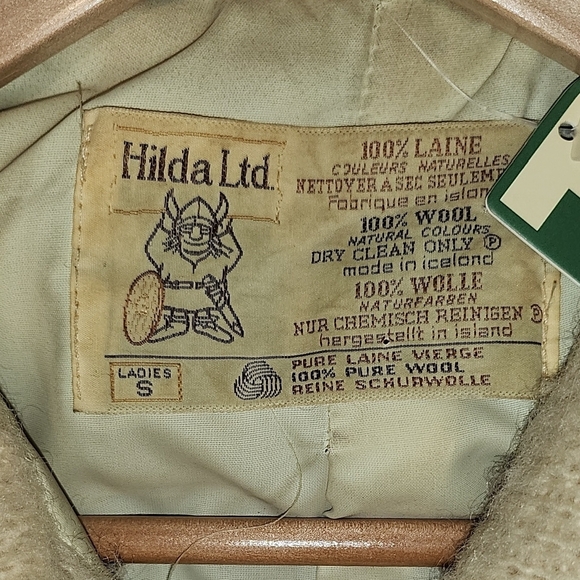 Elegant Cream and Tan Teddy Jacket - Picture 2 of 5